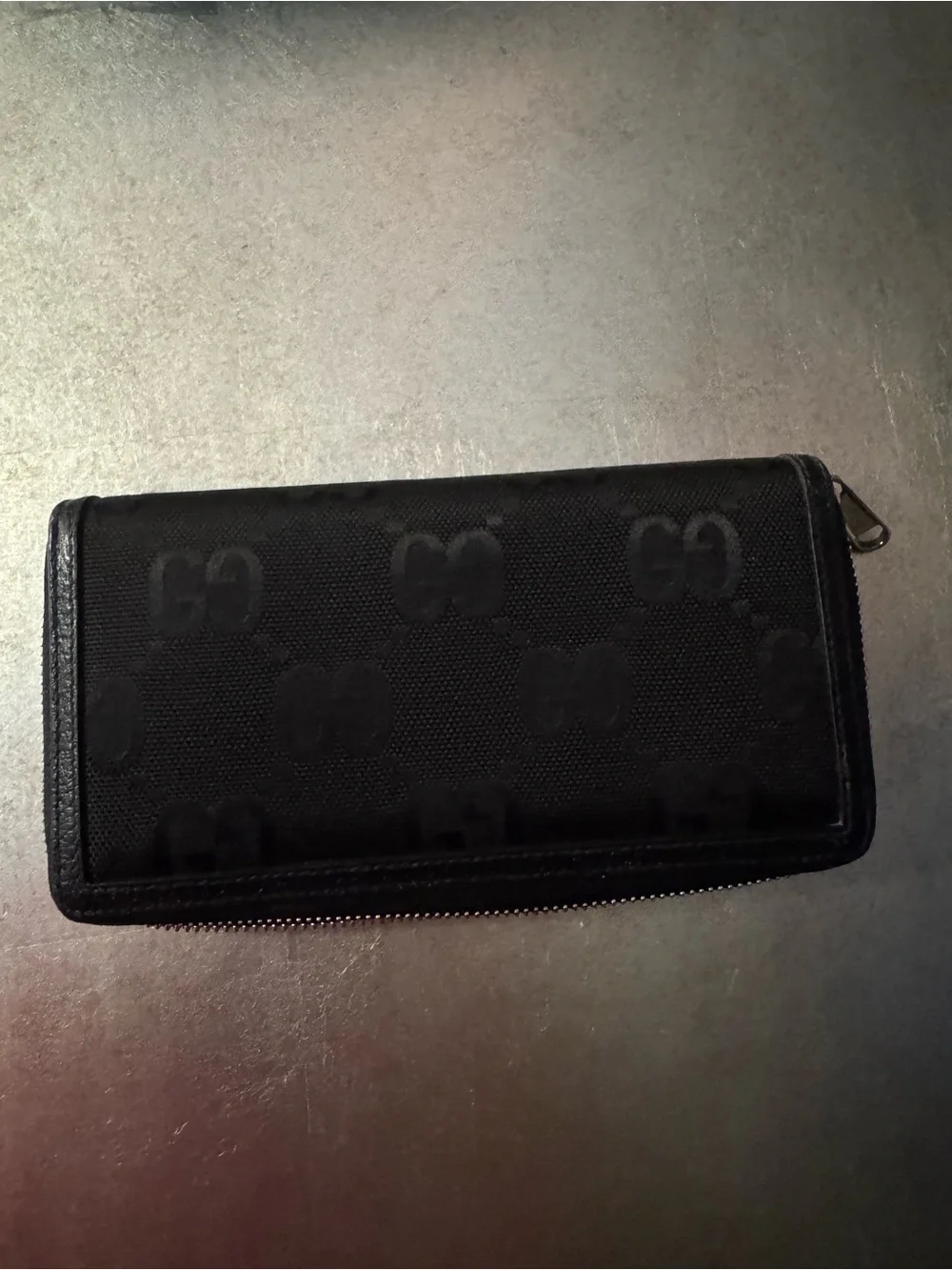 Gucci classic off